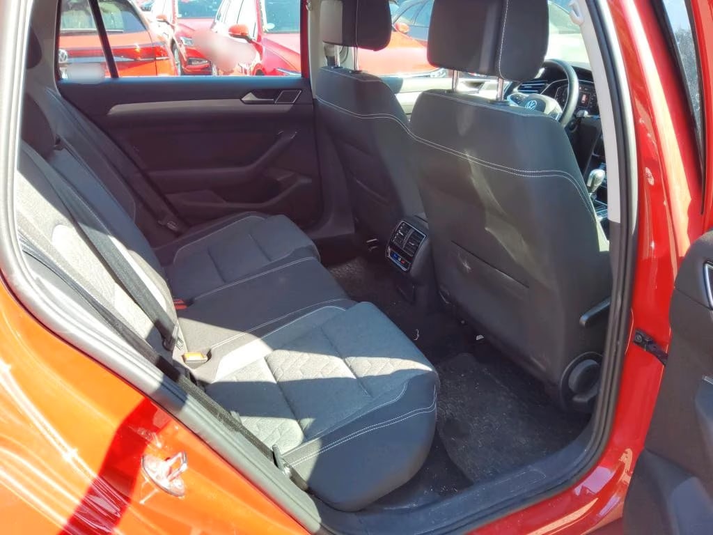 Volkswagen Passat Variant 2.0 2024 7