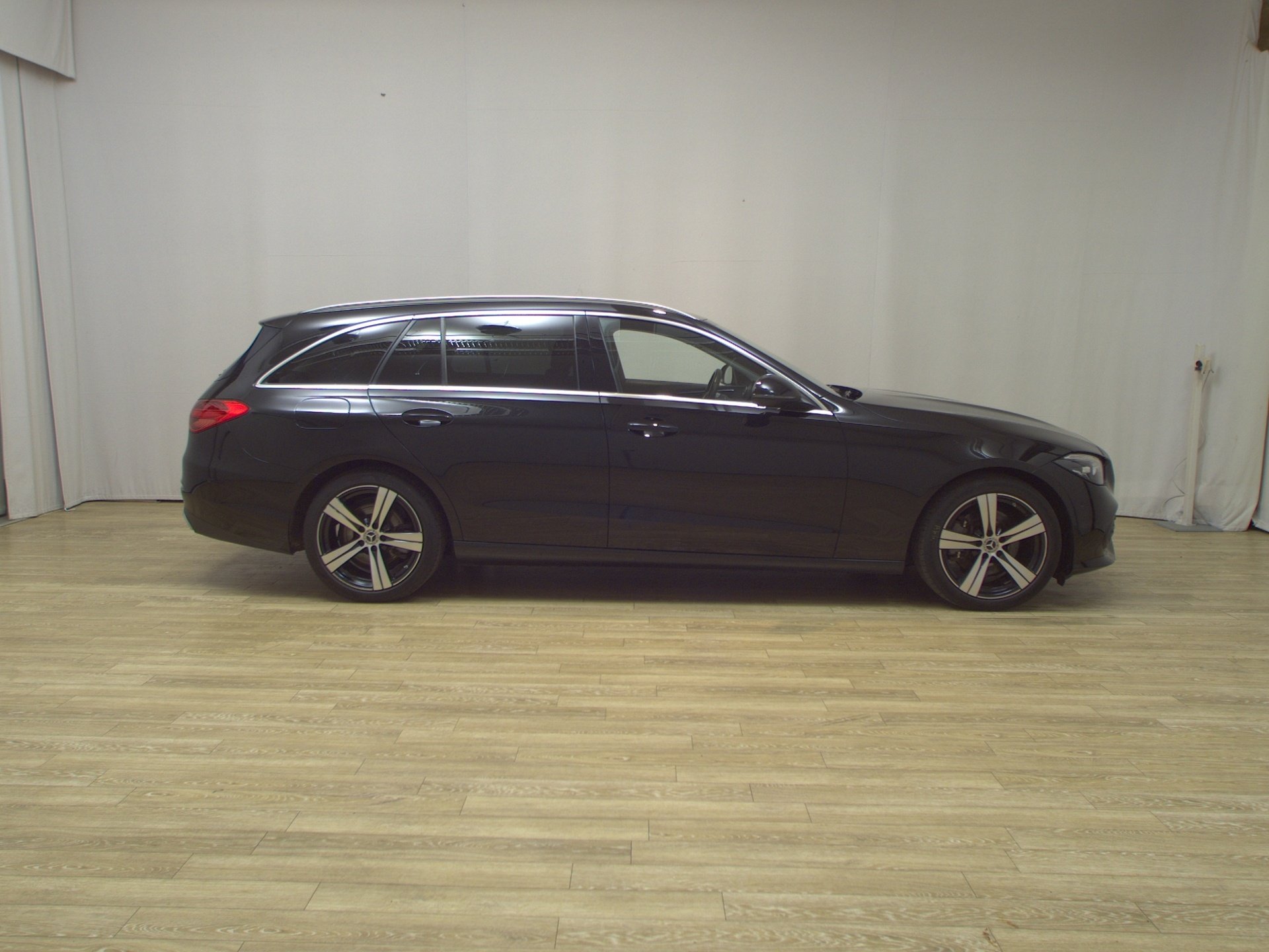 Mercedes-Benz C 220 T d Avantgarde T-Leder Navi LED MBUX RfK