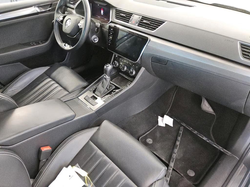 Skoda Superb 2.0 2023 5