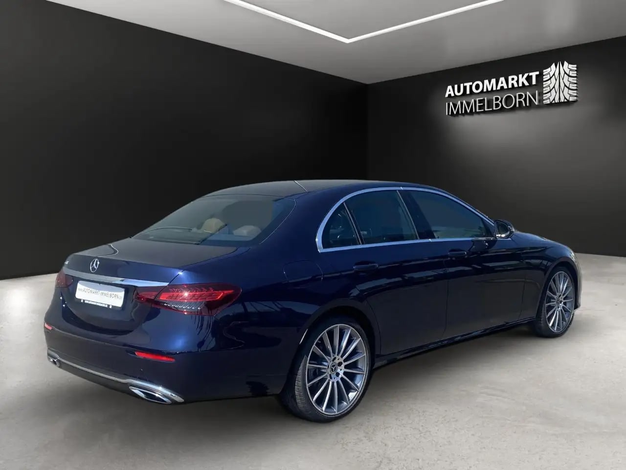 Mercedes-Benz E 200 AMG 20*VollLeder*LED*Memory*Wides 6