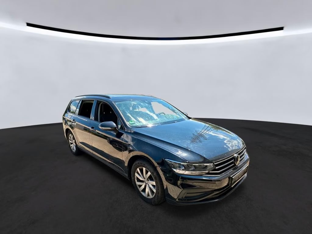 Volkswagen Passat Variant 2.0 2023 2