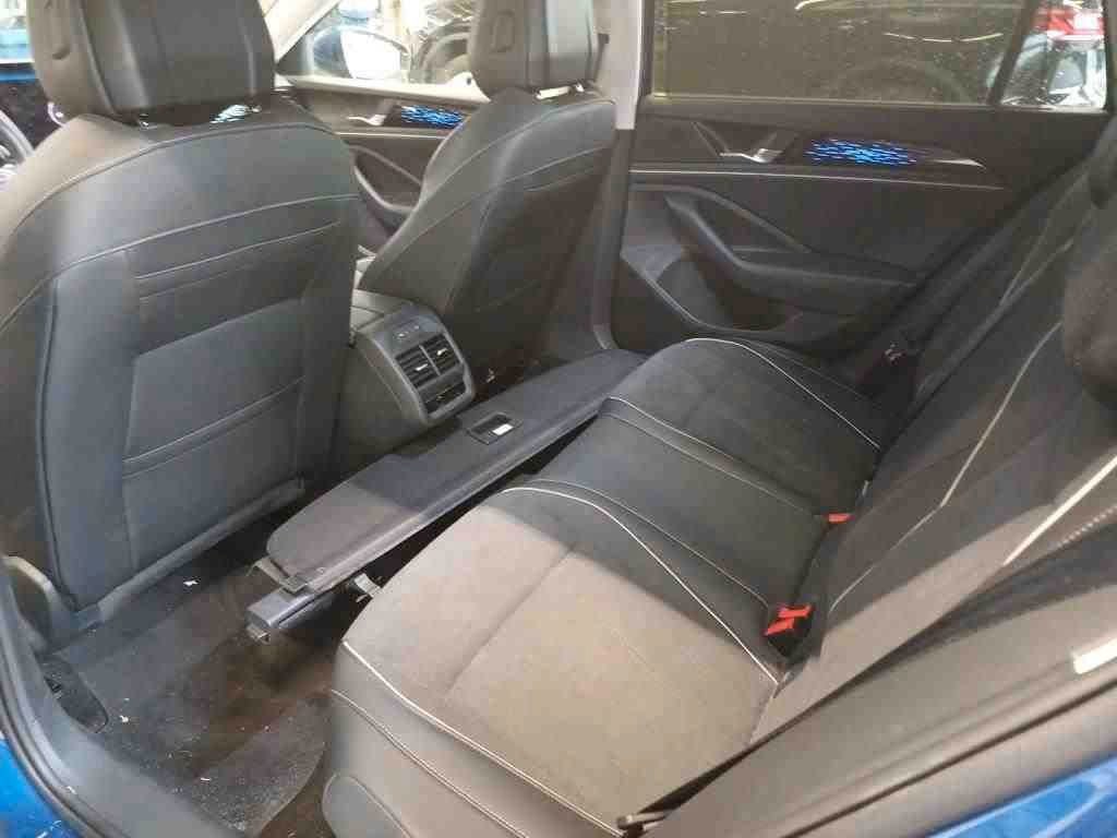 Volkswagen Passat Variant 2.0 2024 6