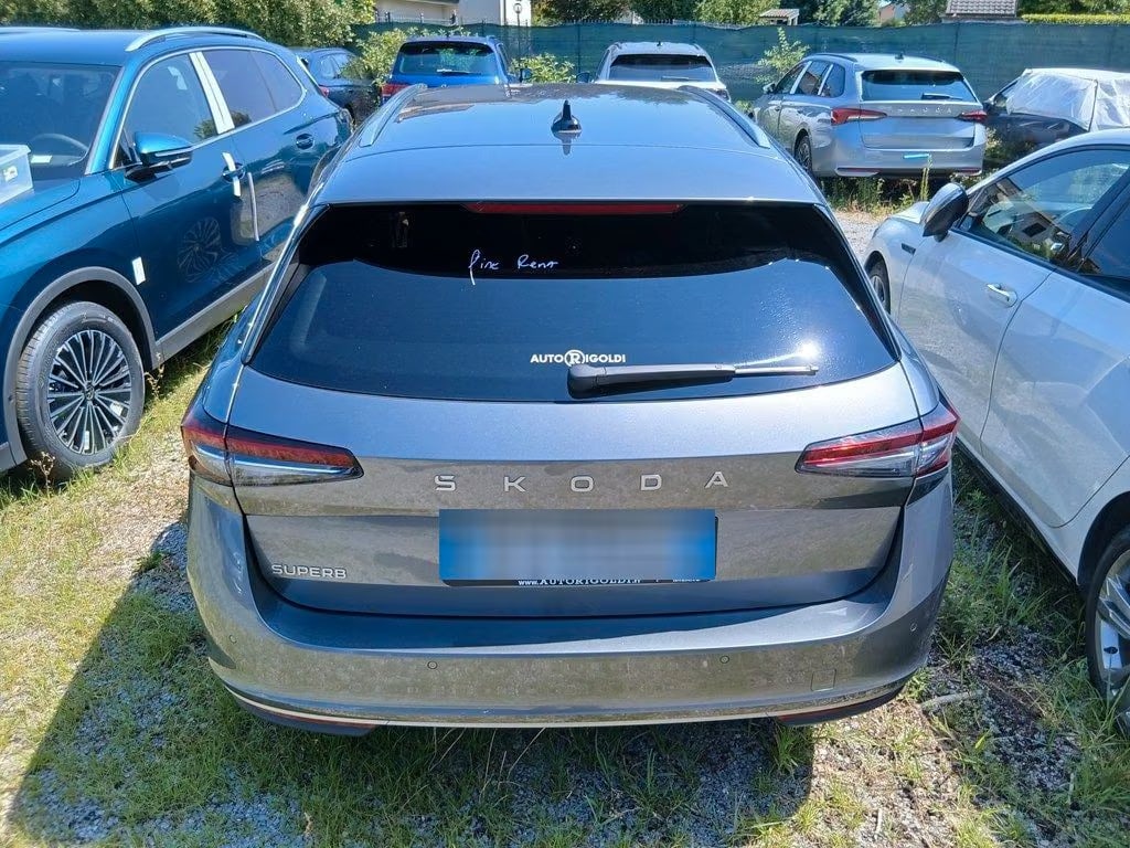 Skoda Superb 2.0 2024 5