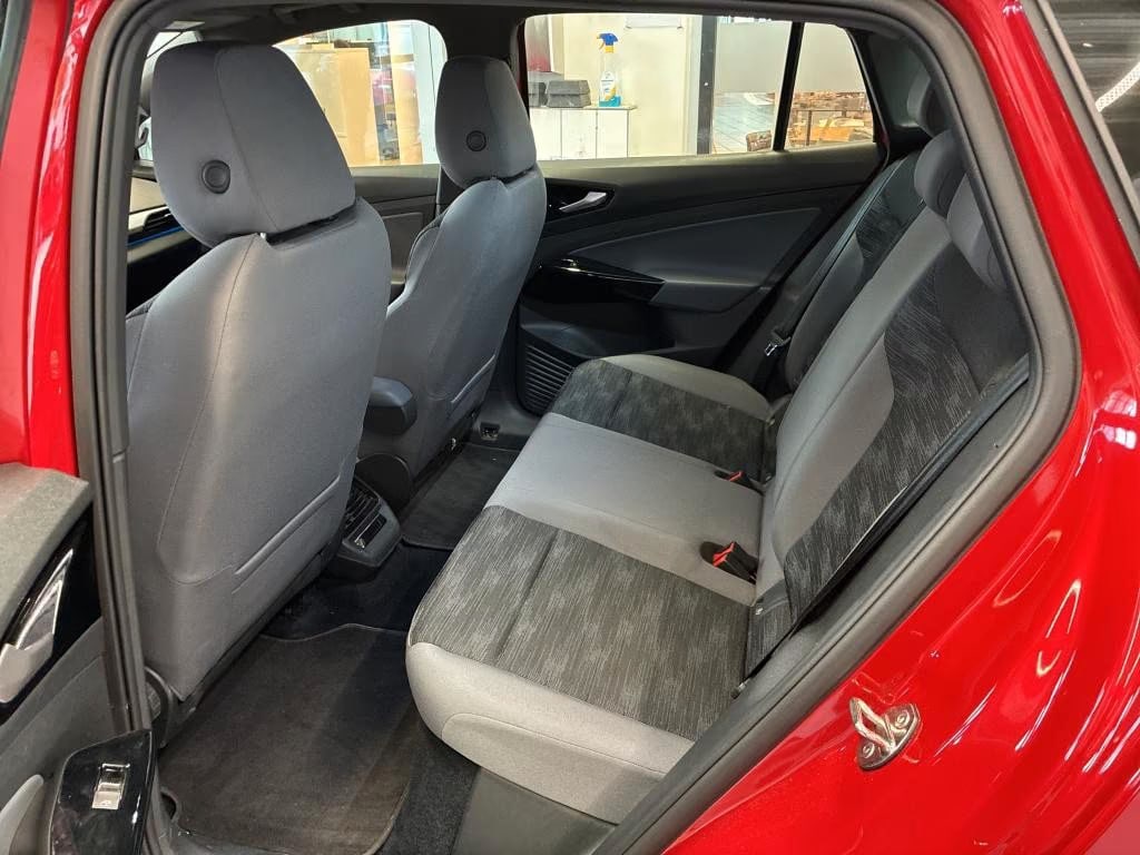 Volkswagen ID.4 2023 6