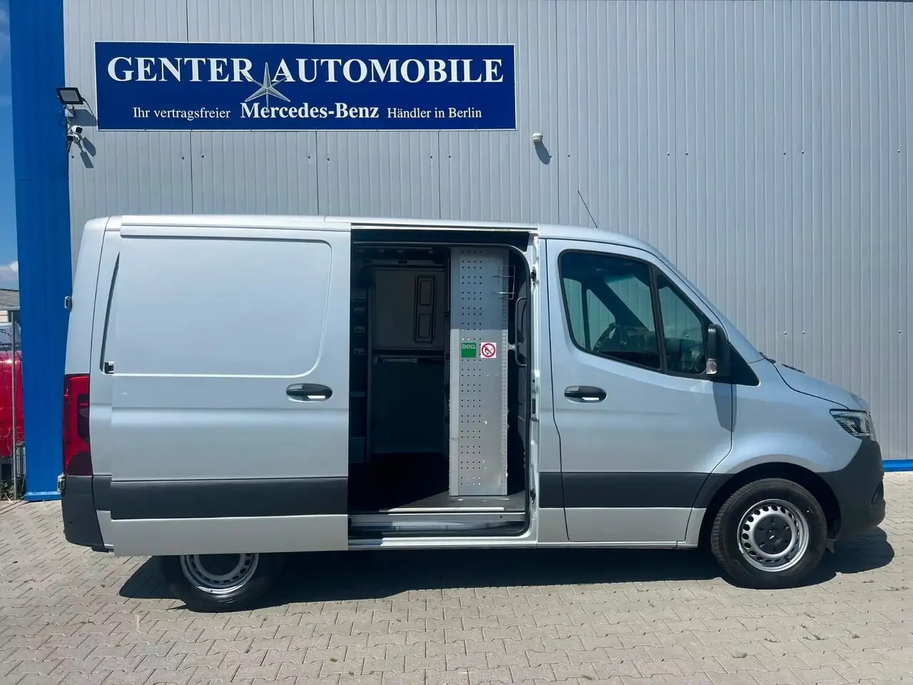 Mercedes-Benz Sprinter 314 AUTOMATIK NAVI TOTWINKEL KAMERA LED 6