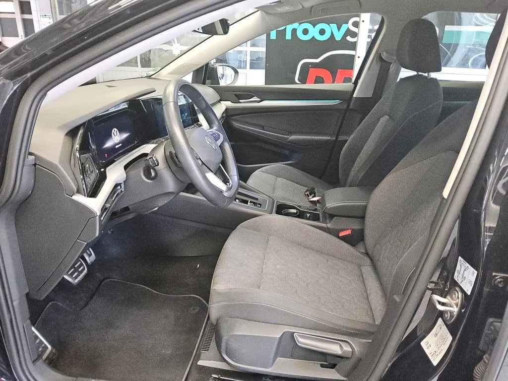 Volkswagen Golf 1.0 2023 6