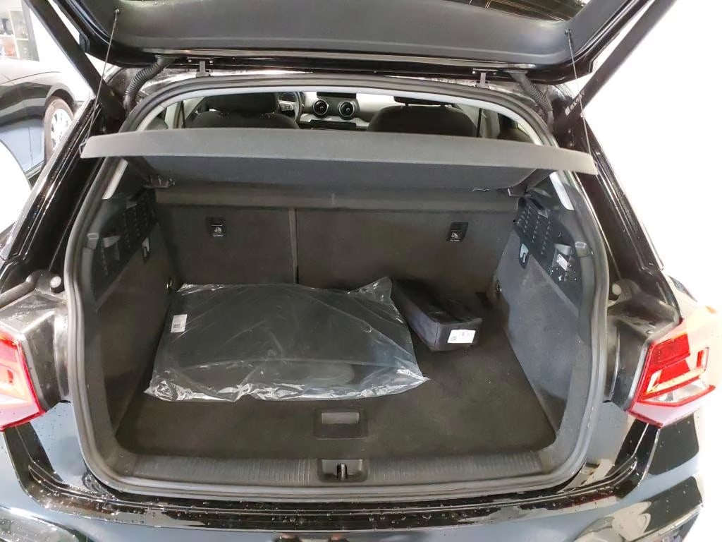 Audi Q2 1.5 2023 8