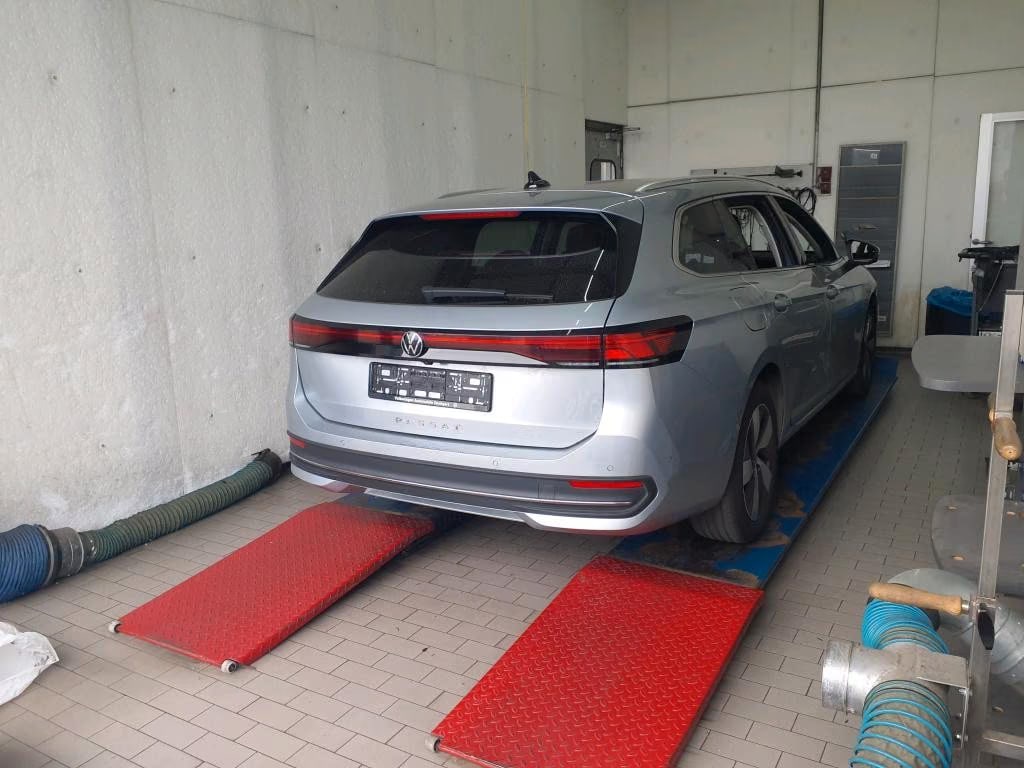 Volkswagen Passat Variant 2.0 2024 4