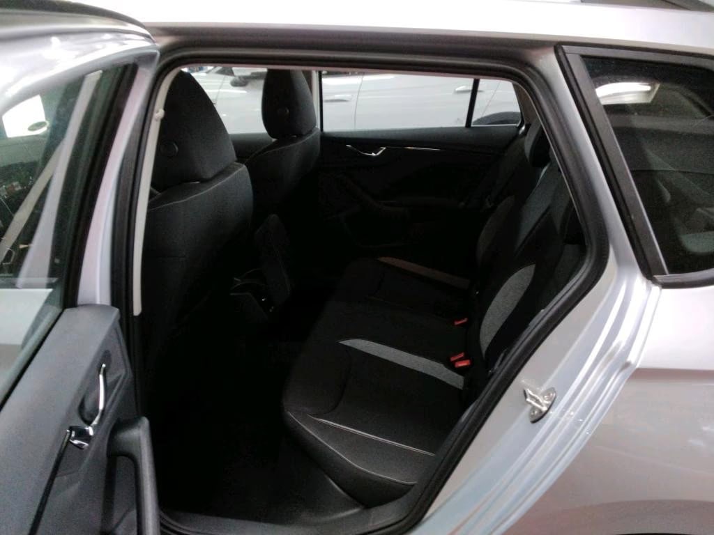 Skoda Kamiq 1.0 2024 7
