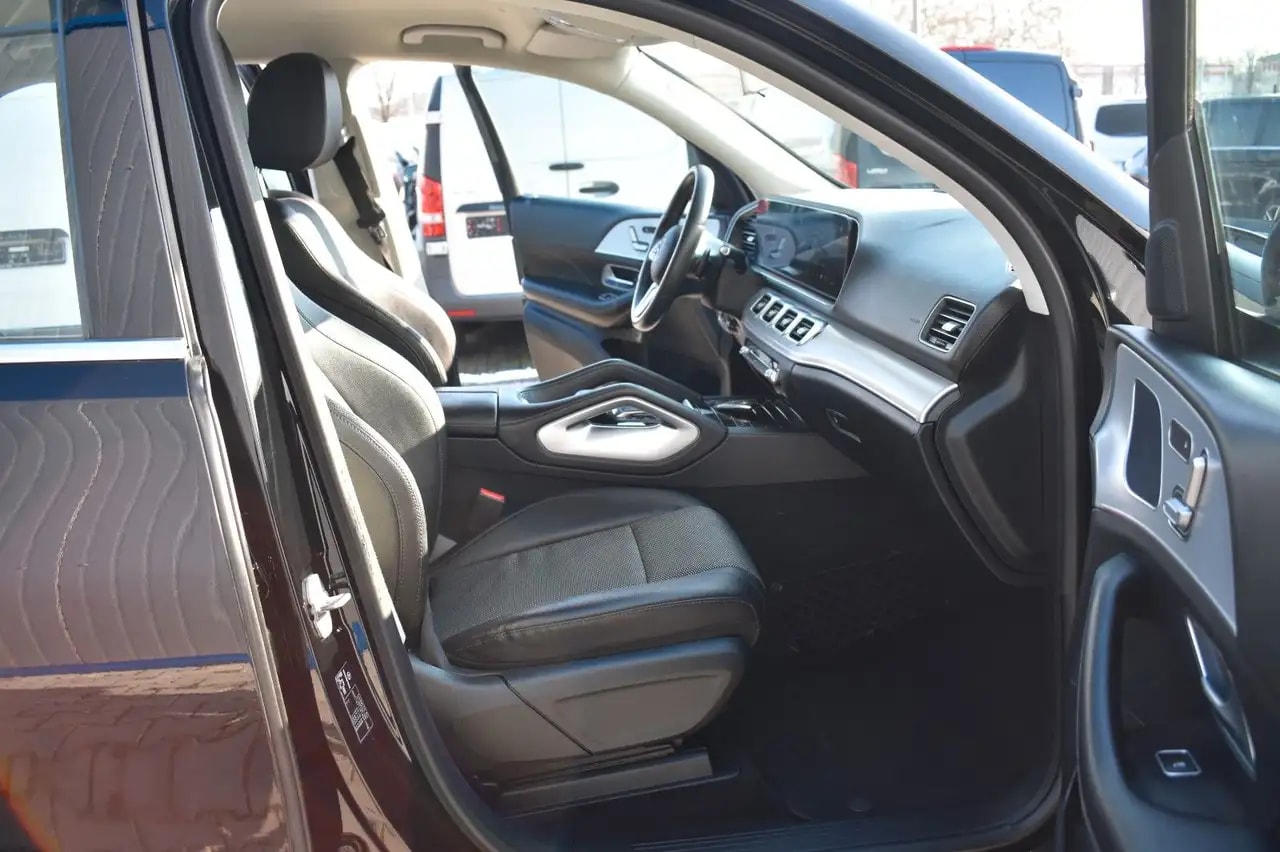 Mercedes-Benz GLE 300 d 4M 9G KAMERA MULTIBEAM LED AHK WEBASTO 18
