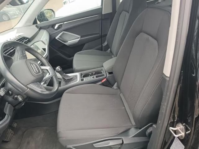 Audi Q3 2.0 2023 6