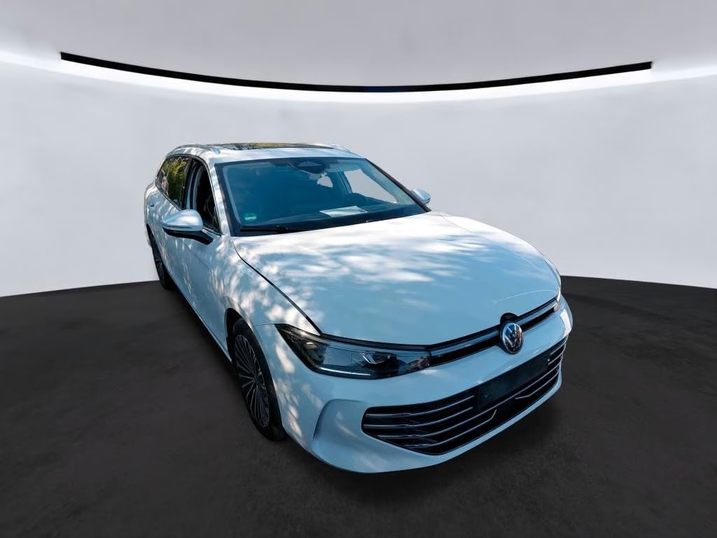 Volkswagen Passat Variant 2.0 2024 2