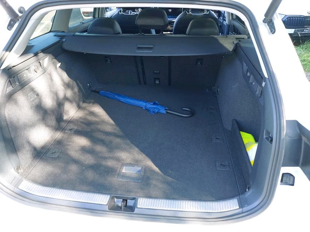 Volkswagen Passat Variant 2.0 2024 8