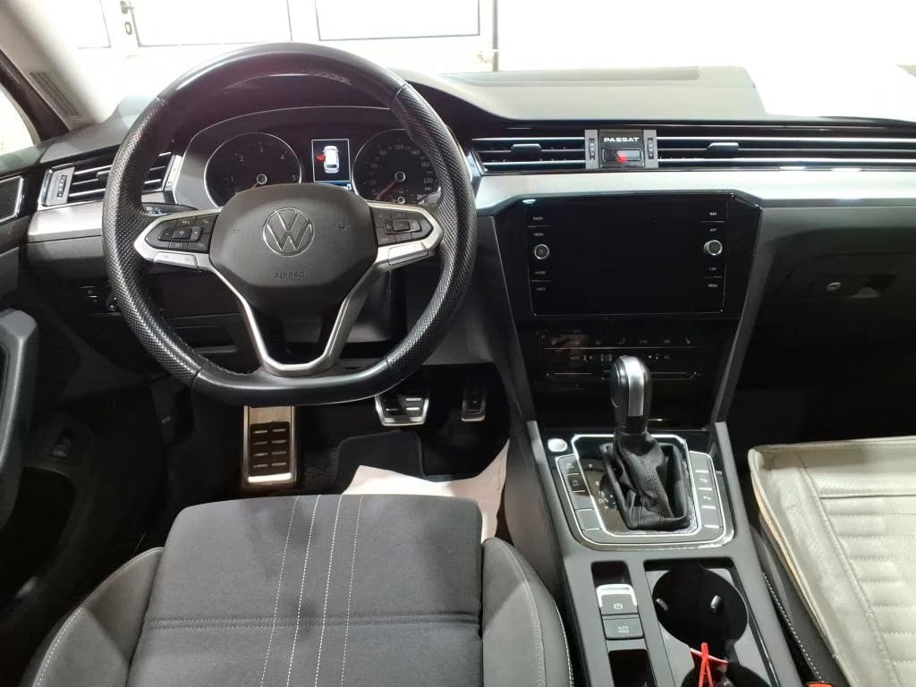 Volkswagen Passat Alltrack 2.0 2023 5