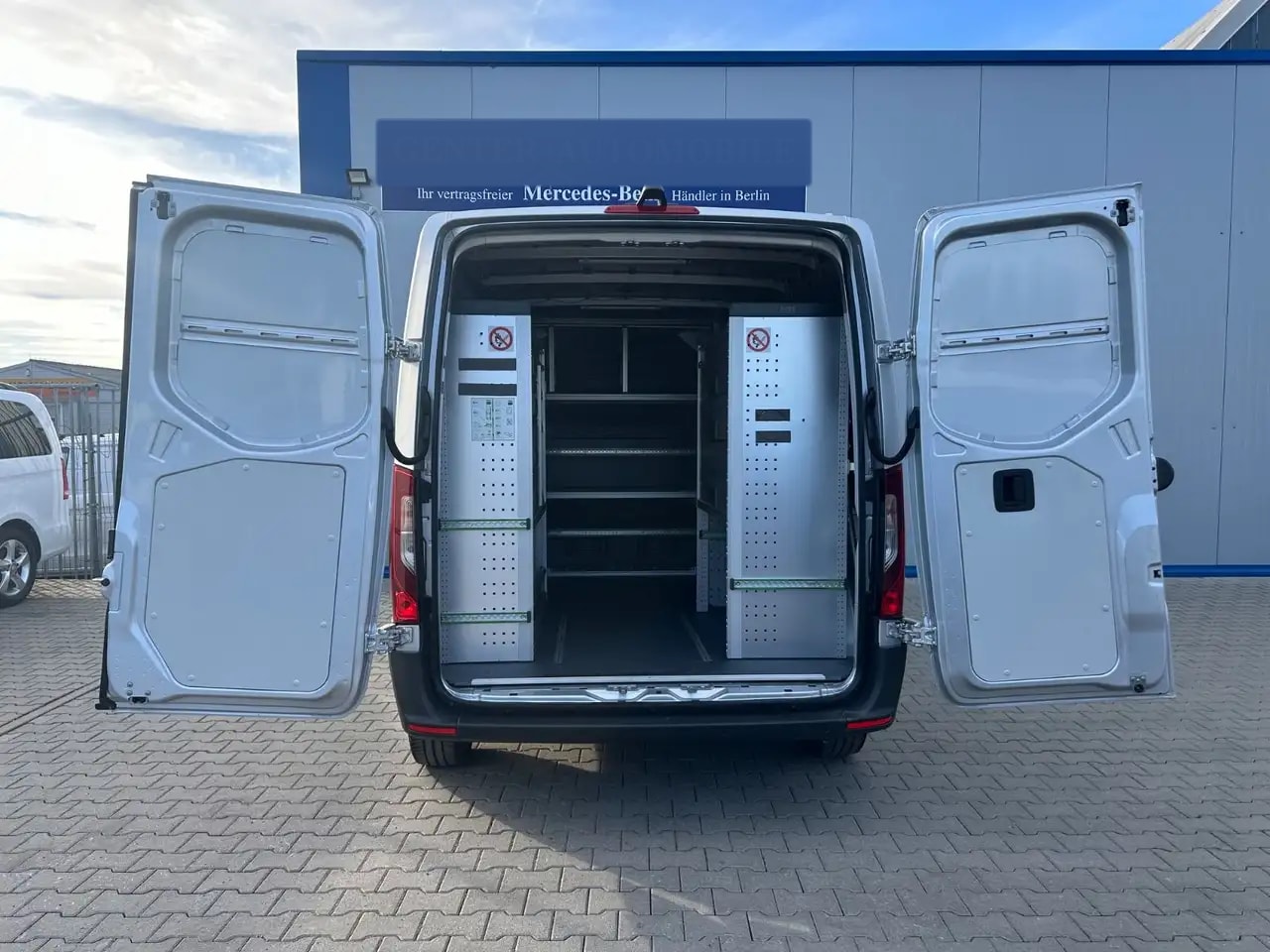 Mercedes-Benz Sprinter 314 AUTOMATIK NAVI TOTWINKEL KAMERA LED 8
