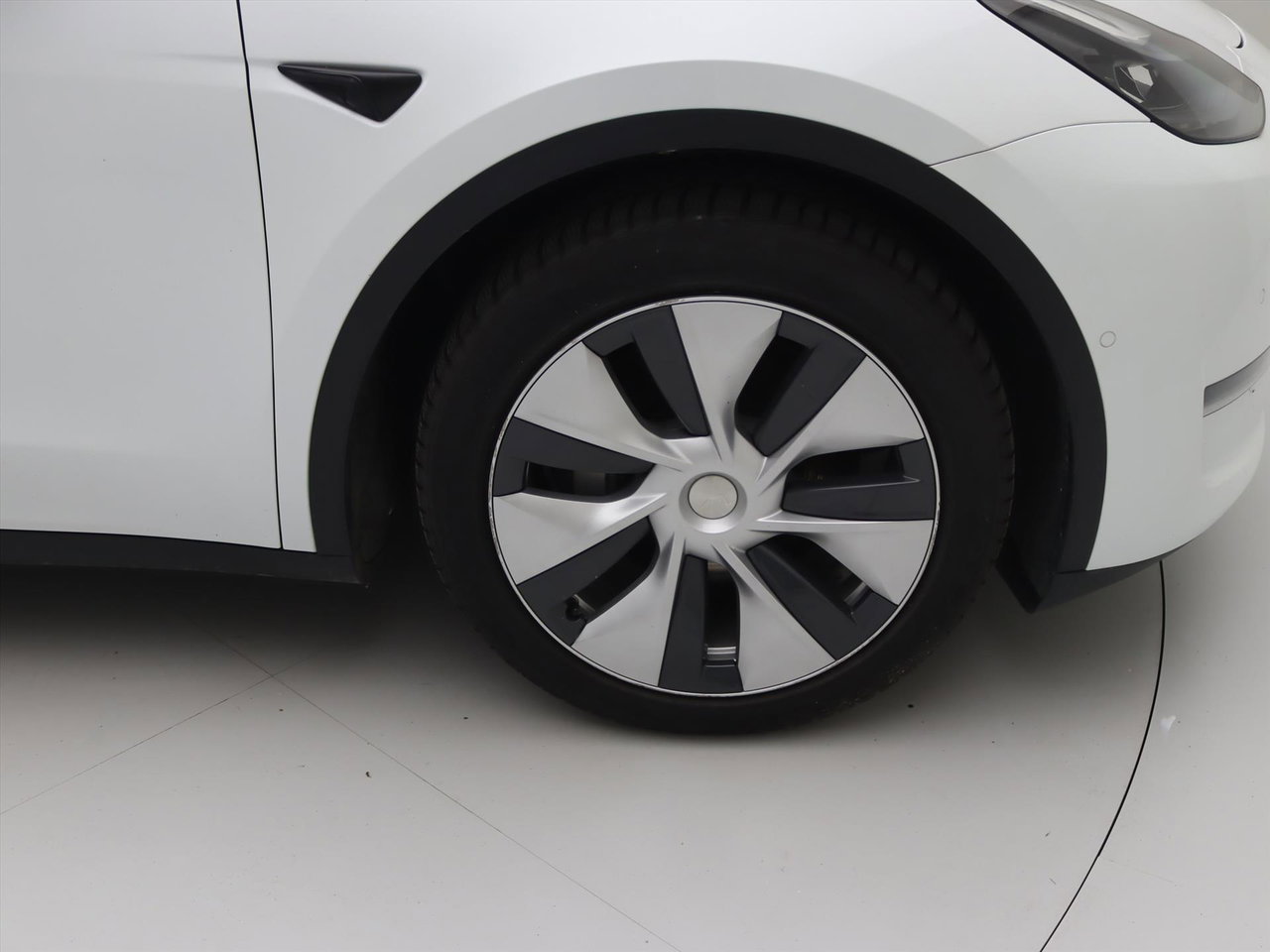 Tesla Model Y Long Range AWD 75kWh 351pk 92.8% SoH [ AMD RYZEN+AUTOPILOT+19 INCH+PREMIUM AUDIO ] 9