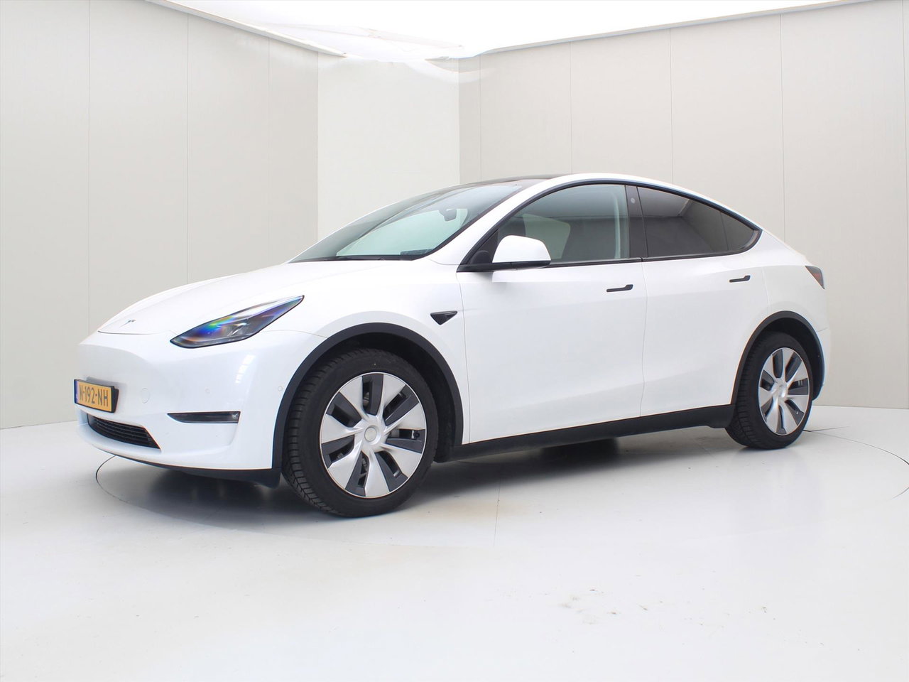 Tesla Model Y Long Range AWD 75kWh 351pk 92.8% SoH [ AMD RYZEN+AUTOPILOT+19 INCH+PREMIUM AUDIO ] 6