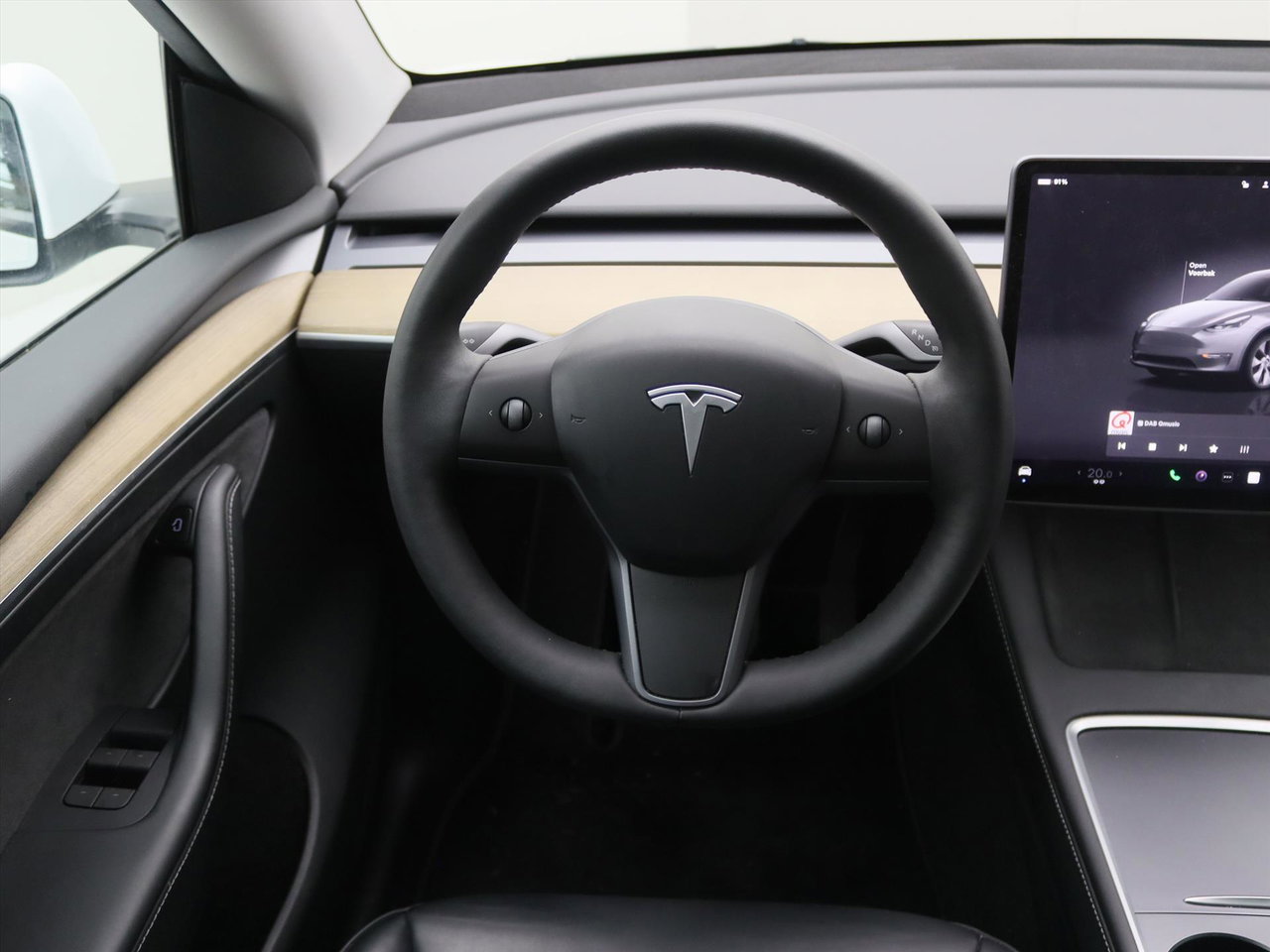 Tesla Model Y Standard RWD Plus 92.4% SoH [ TREKHAAK+LFP ACCU+AUTOPILOT+19 INCH+PREMIUM AUDIO ] 19