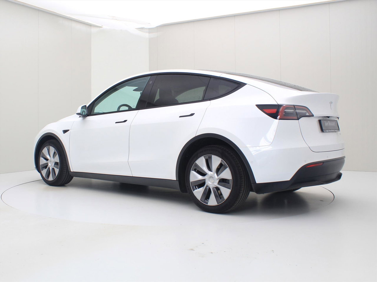 Tesla Model Y Long Range AWD 75kWh 351pk [ AMD RYZEN+AUTOPILOT+19 INCH+PREMIUM AUDIO ] 2