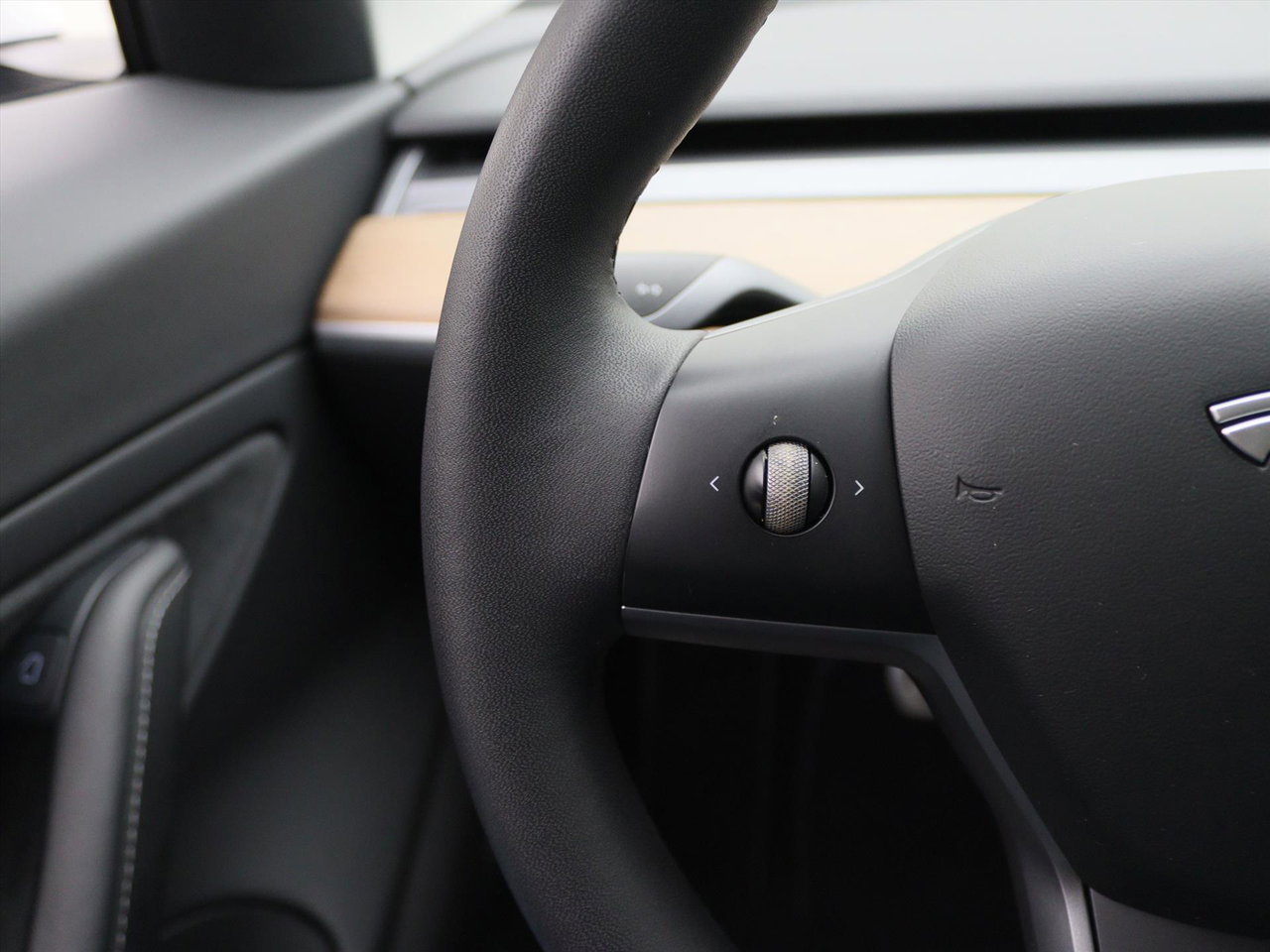 Tesla Model 3 Performance AWD 486pk 75 kWh FACELIFT [ AUTOPILOT+567KM WLTP+PREMIUM AUDIO ] 27