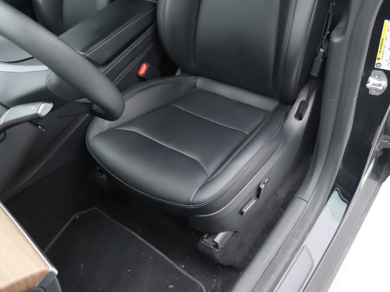 Tesla Model Y Long Range AWD 75kWh 351pk 92,7% SoH [ TREKHAAK+AMD RYZEN+ENHANCED AUTOPILOT+19 INCH+PREMIUM AUDIO ] 21