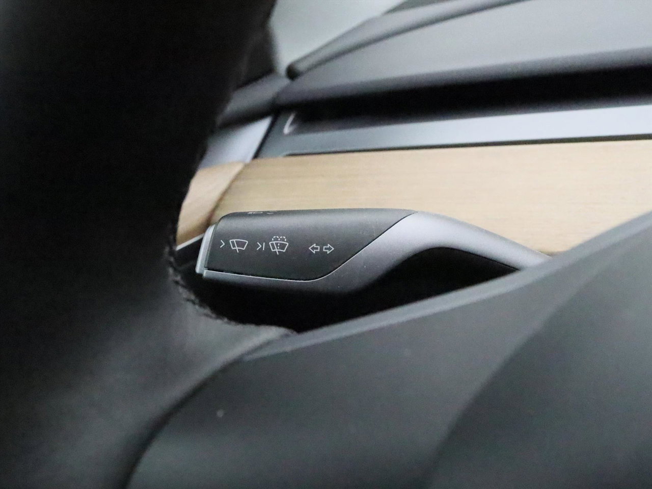 Tesla Model Y Long Range AWD 75kWh 351pk 93.4% SoH [ AMD RYZEN+AUTOPILOT+19 INCH+PREMIUM AUDIO ] 23
