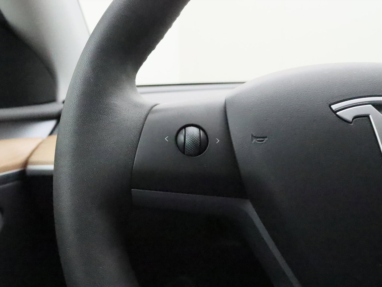 Tesla Model Y Long Range AWD 75kWh 351pk 93.4% SoH [ AMD RYZEN+AUTOPILOT+19 INCH+PREMIUM AUDIO ] 21