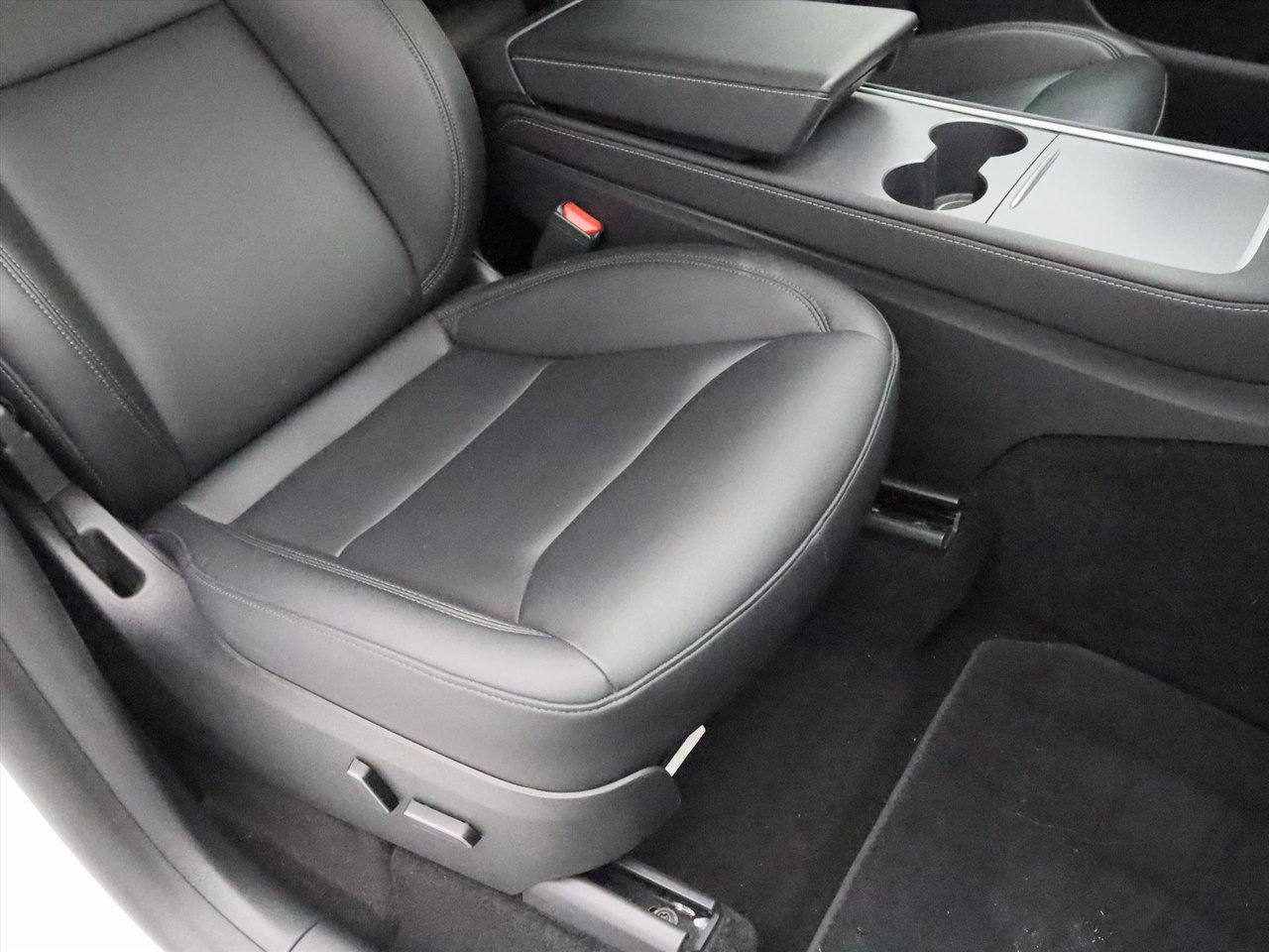 Tesla Model Y Long Range AWD 75kWh 351pk 94.4% SoH [ AMD RYZEN+AUTOPILOT+19 INCH+PREMIUM AUDIO ] 15