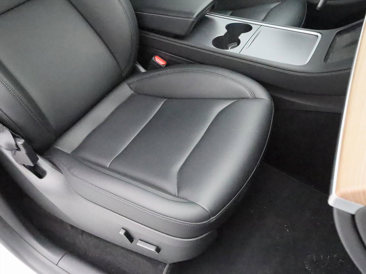 Tesla Model Y Long Range AWD 75kWh 351pk 94.2% SoH [ AMD RYZEN+AUTOPILOT+19 INCH+PREMIUM AUDIO ] 11