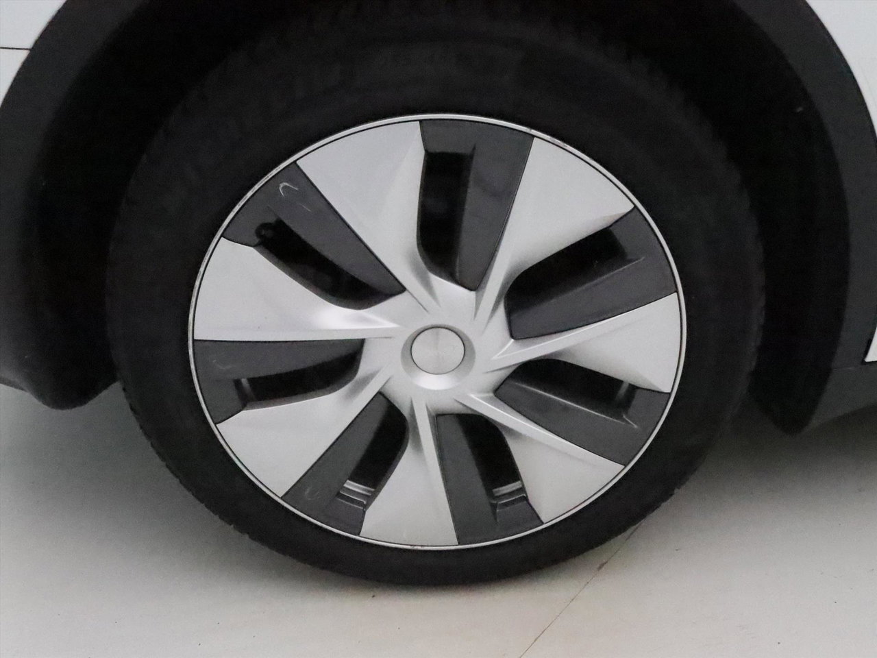 Tesla Model Y Long Range AWD 75kWh 351pk 94.2% SoH [ AMD RYZEN+AUTOPILOT+19 INCH+PREMIUM AUDIO ] 12
