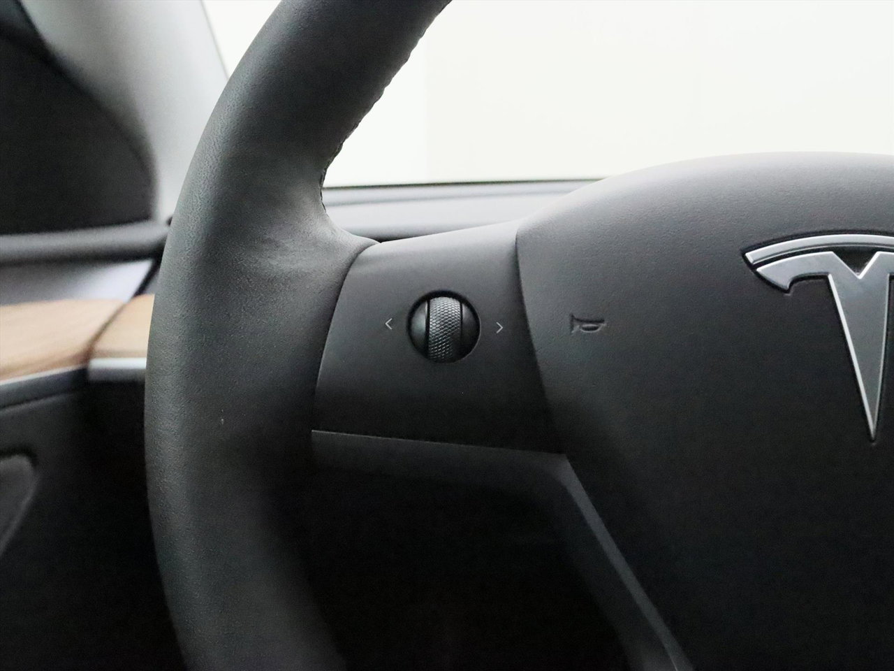 Tesla Model Y Long Range AWD 75kWh 351pk 94.2% SoH [ AMD RYZEN+AUTOPILOT+19 INCH+PREMIUM AUDIO ] 21