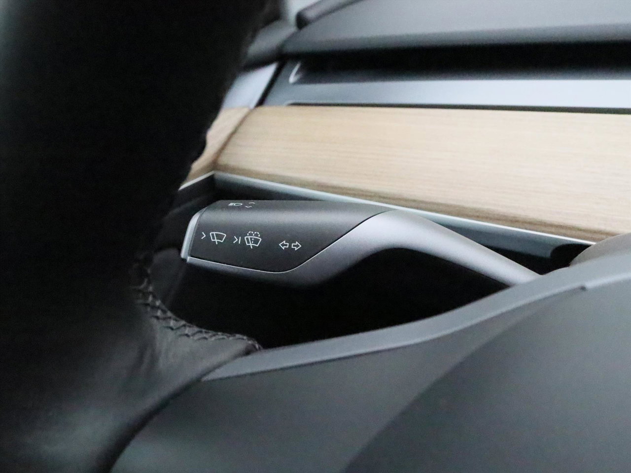 Tesla Model Y Long Range AWD 75kWh 351pk 94.2% SoH [ AMD RYZEN+AUTOPILOT+19 INCH+PREMIUM AUDIO ] 23