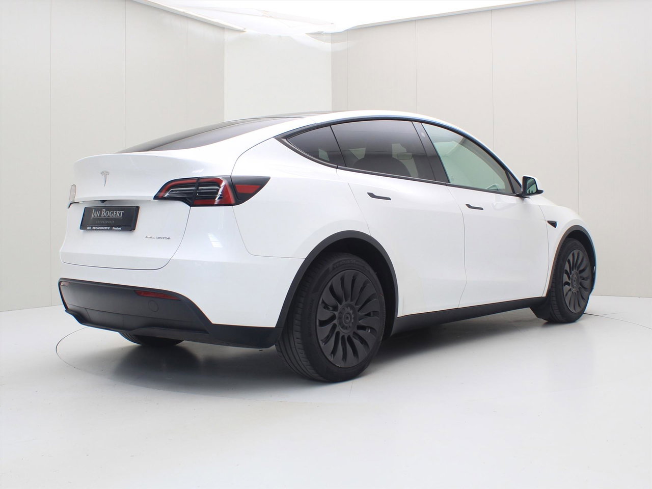 Tesla Model Y Long Range AWD 75kWh 351pk 93.8% SoH [ AMD RYZEN+AUTOPILOT+19 INCH+PREMIUM AUDIO ]