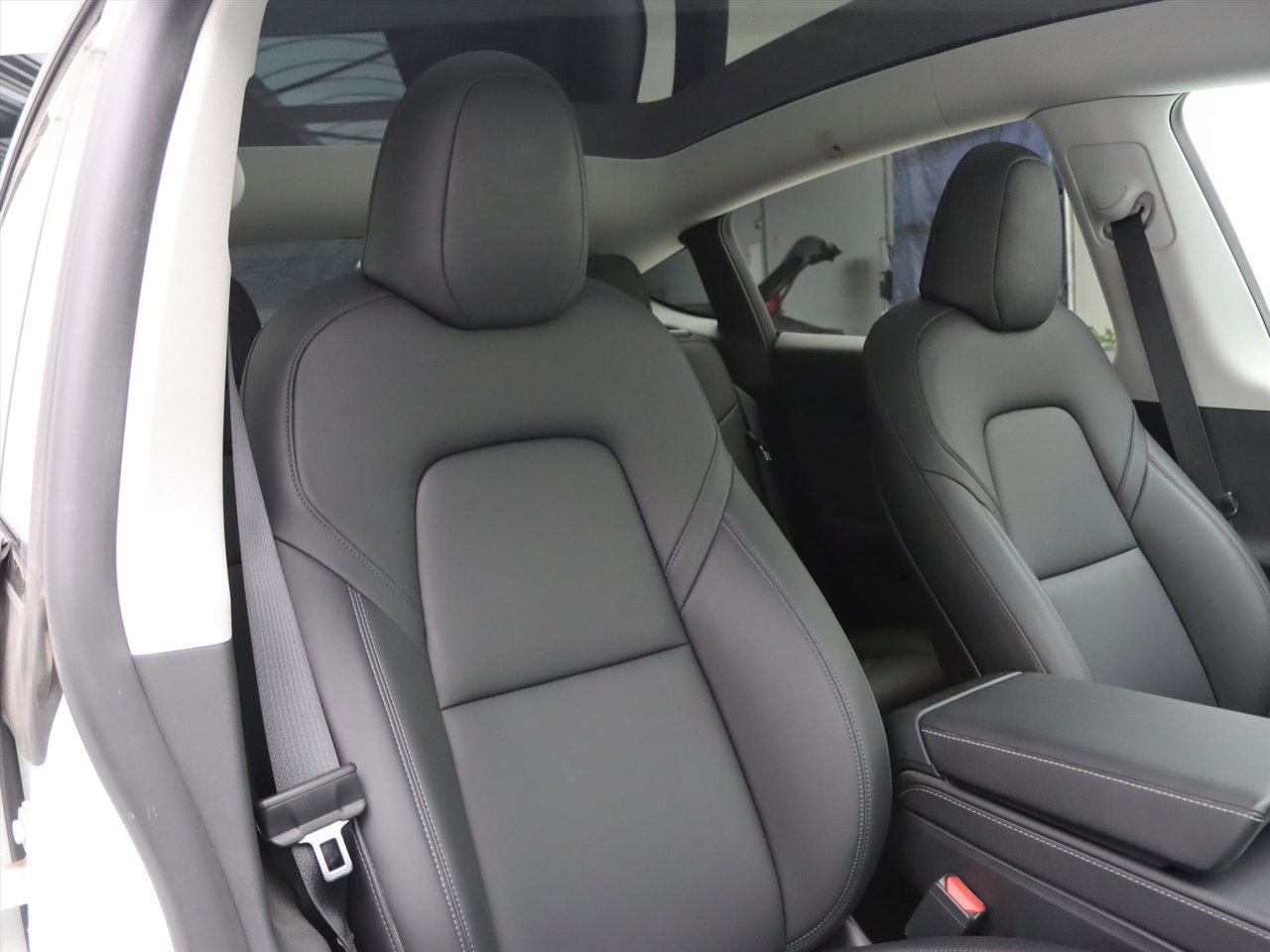 Tesla Model Y Long Range AWD 75kWh 351pk 92% SoH [ TREKHAAK+AMD RYZEN+AUTOPILOT+19 INCH+PREMIUM AUDIO ] 21