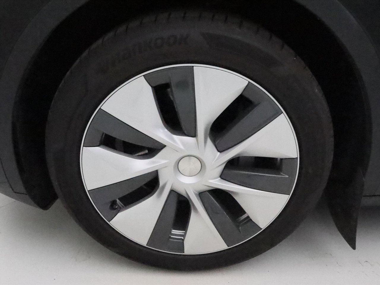 Tesla Model Y Standard RWD Plus 299pk 95.1% SoH [ AMD RYZEN+LFP+AUTOPILOT+19 INCH+PREMIUM AUDIO ] 14