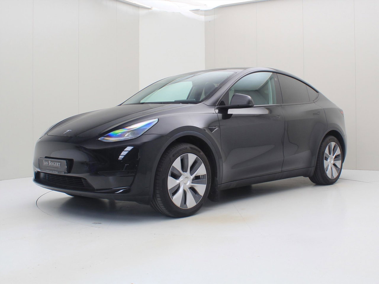 Tesla Model Y Standard RWD Plus 299pk 95.1% SoH [ AMD RYZEN+LFP+AUTOPILOT+19 INCH+PREMIUM AUDIO ]