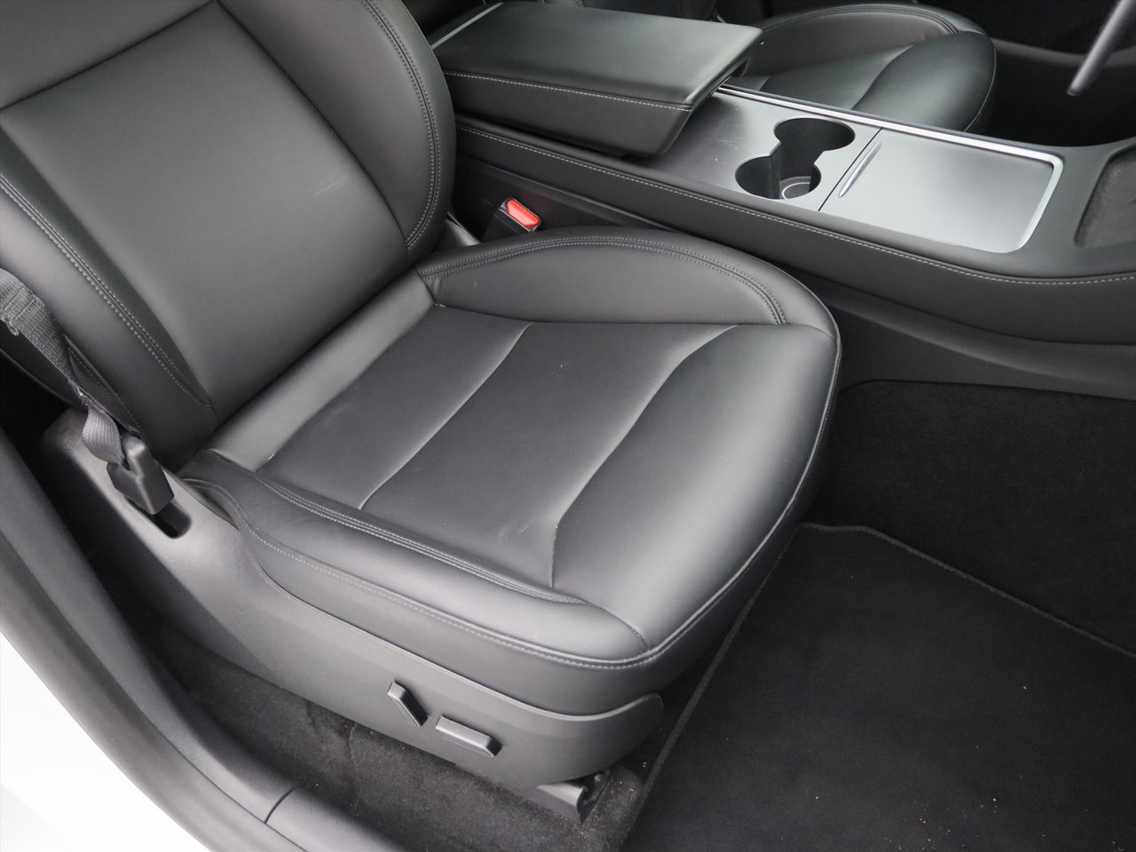 Tesla Model Y Long Range AWD 75kWh 351pk 91.8% SoH [ AMD RYZEN+AUTOPILOT+19 INCH+PREMIUM AUDIO ] 12