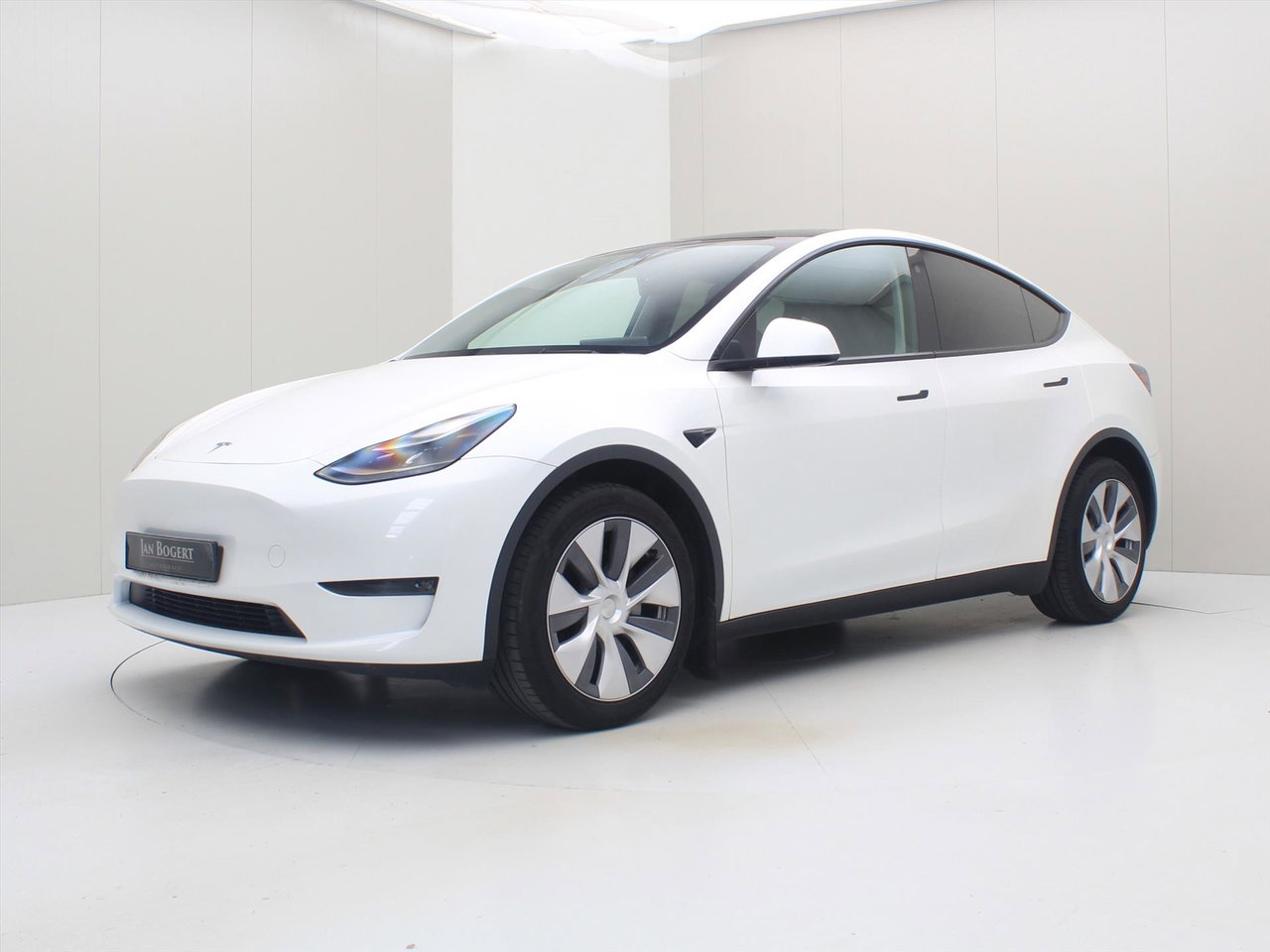 Tesla Model Y Long Range AWD 75kWh 351pk 91.8% SoH [ AMD RYZEN+AUTOPILOT+19 INCH+PREMIUM AUDIO ]