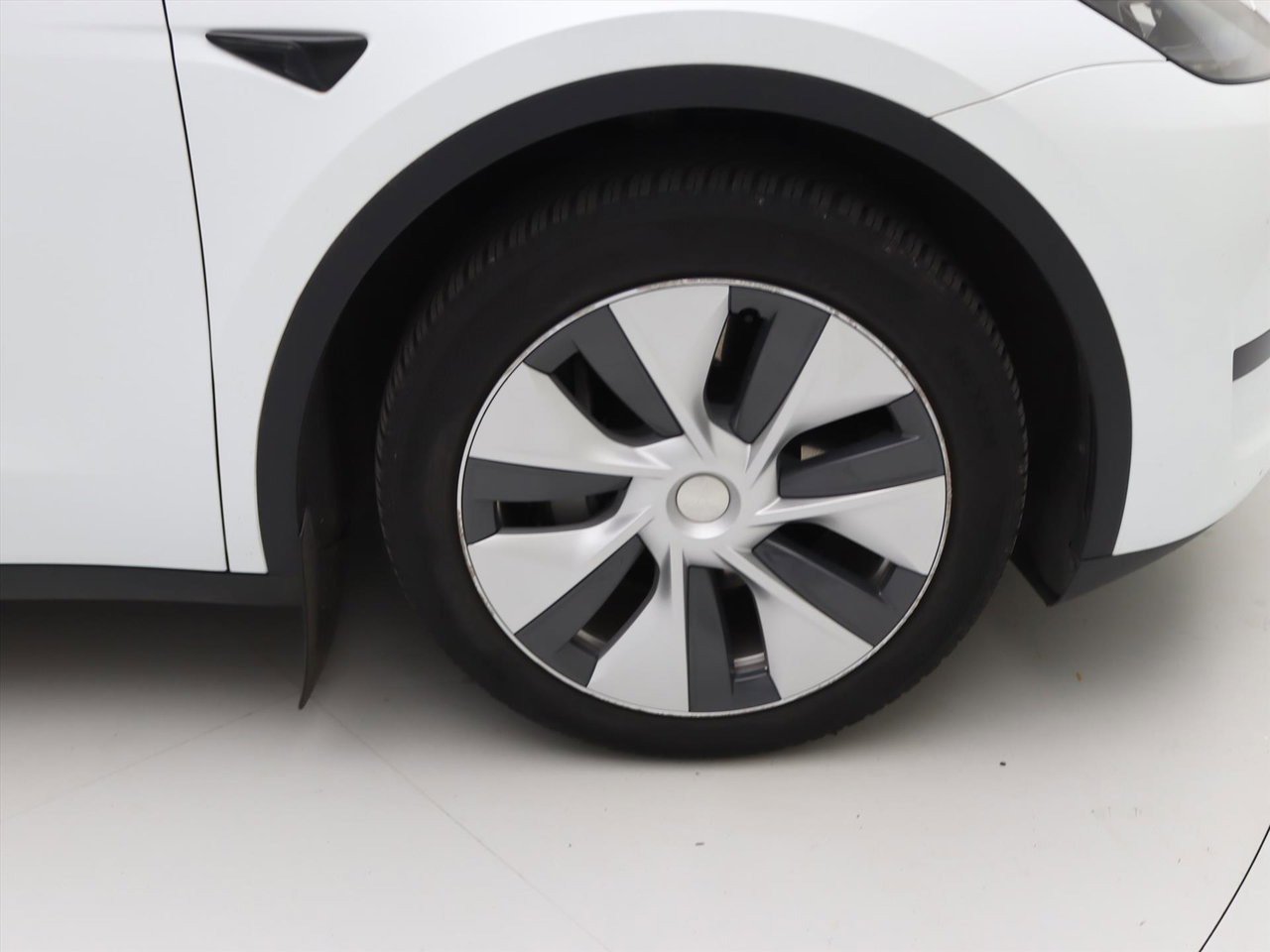 Tesla Model Y Standard RWD Plus 299pk 93.8% SoH [ AMD RYZEN+AUTOPILOT+19 INCH+PREMIUM AUDIO ] 11