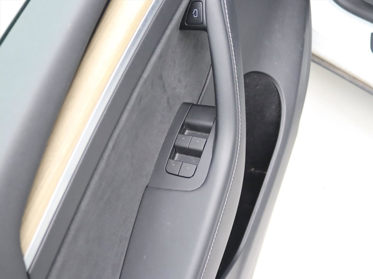 Tesla Model Y Standard RWD Plus 299pk 93.8% SoH [ AMD RYZEN+AUTOPILOT+19 INCH+PREMIUM AUDIO ] 22