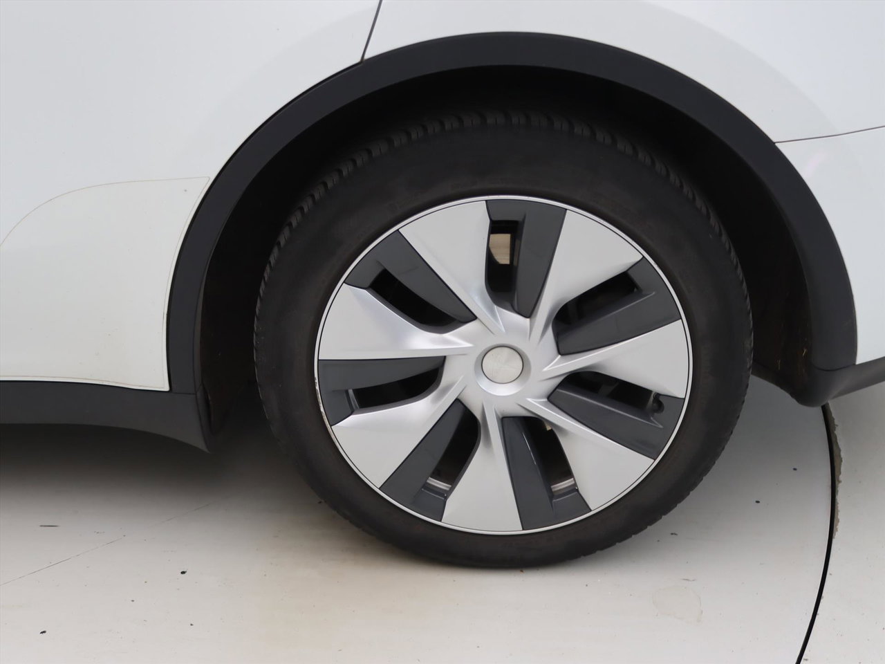 Tesla Model Y Standard RWD Plus 299pk 93.8% SoH [ AMD RYZEN+AUTOPILOT+19 INCH+PREMIUM AUDIO ] 21