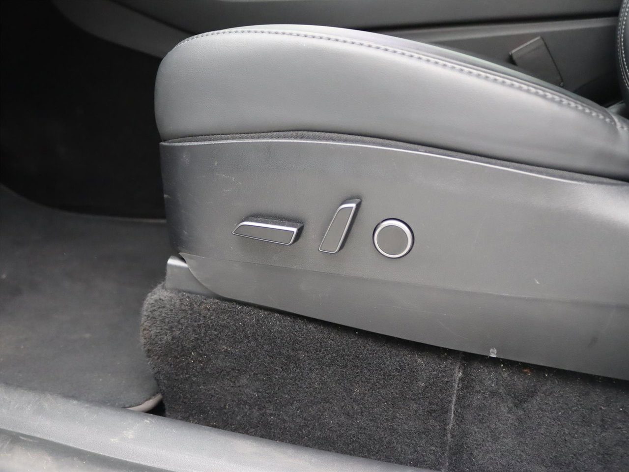 Tesla Model Y Standard RWD Plus 299pk 93.8% SoH [ AMD RYZEN+AUTOPILOT+19 INCH+PREMIUM AUDIO ] 23