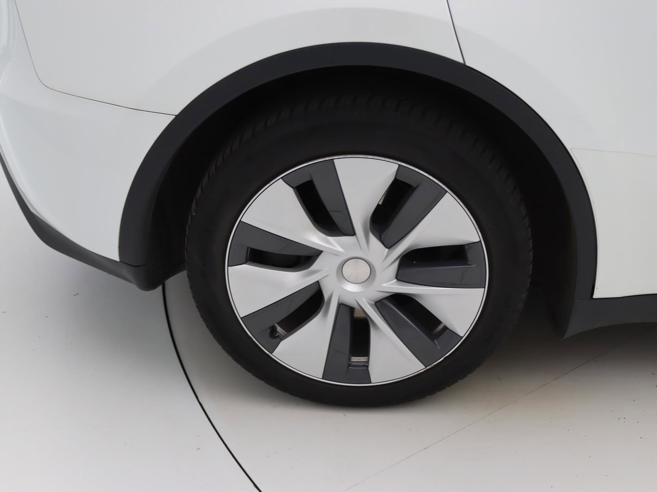 Tesla Model Y Standard RWD Plus 299pk 93.8% SoH [ AMD RYZEN+AUTOPILOT+19 INCH+PREMIUM AUDIO ] 10