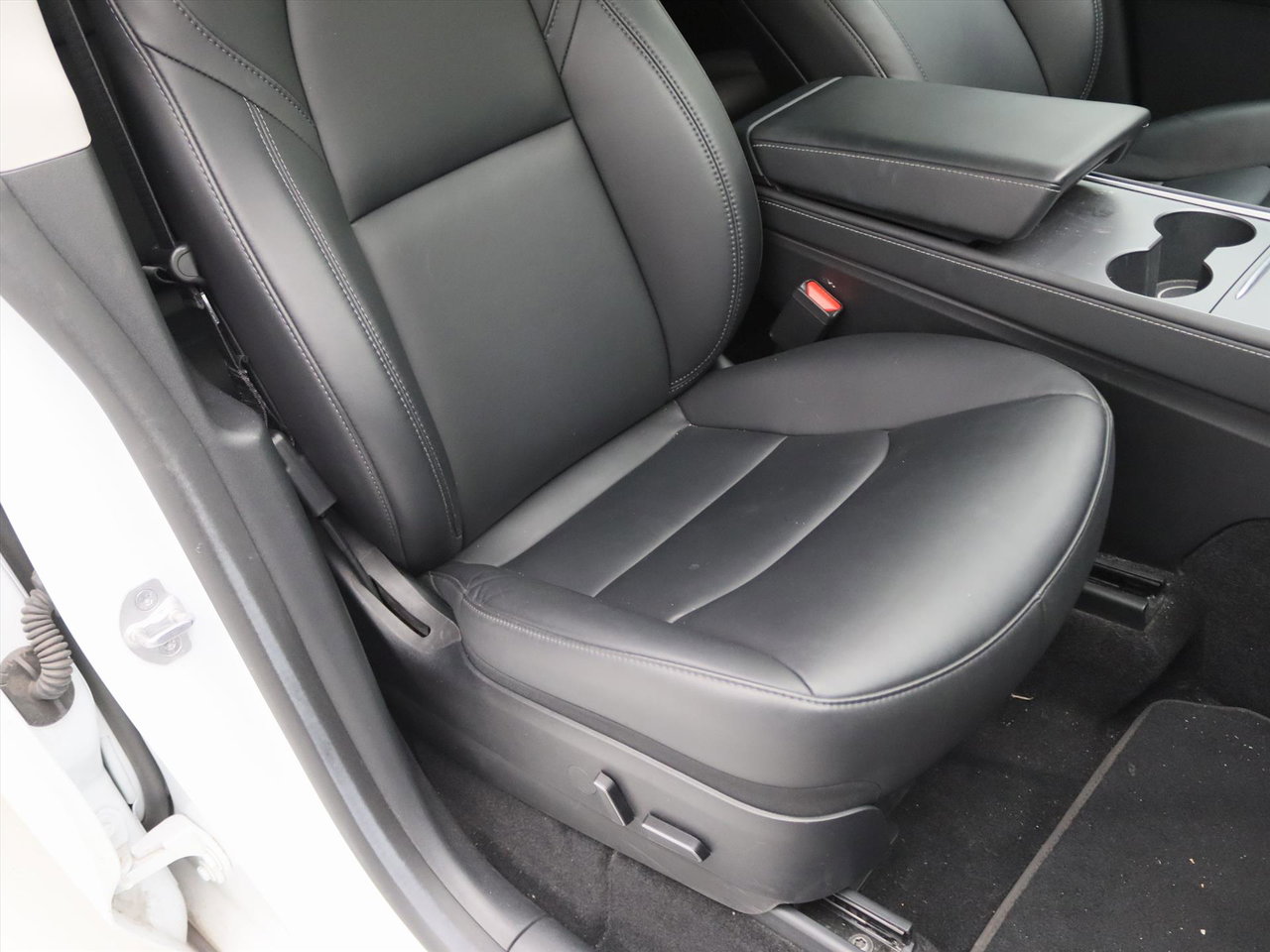 Tesla Model Y Standard RWD Plus 299pk 93.8% SoH [ AMD RYZEN+AUTOPILOT+19 INCH+PREMIUM AUDIO ] 18