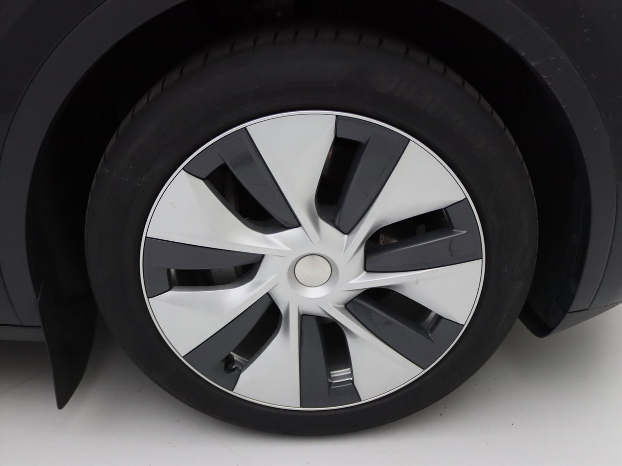 Tesla Model Y Long Range AWD 75kWh 351pk 89.7% SoH [ AUTOPILOT+19 INCH+PREMIUM AUDIO ] 13