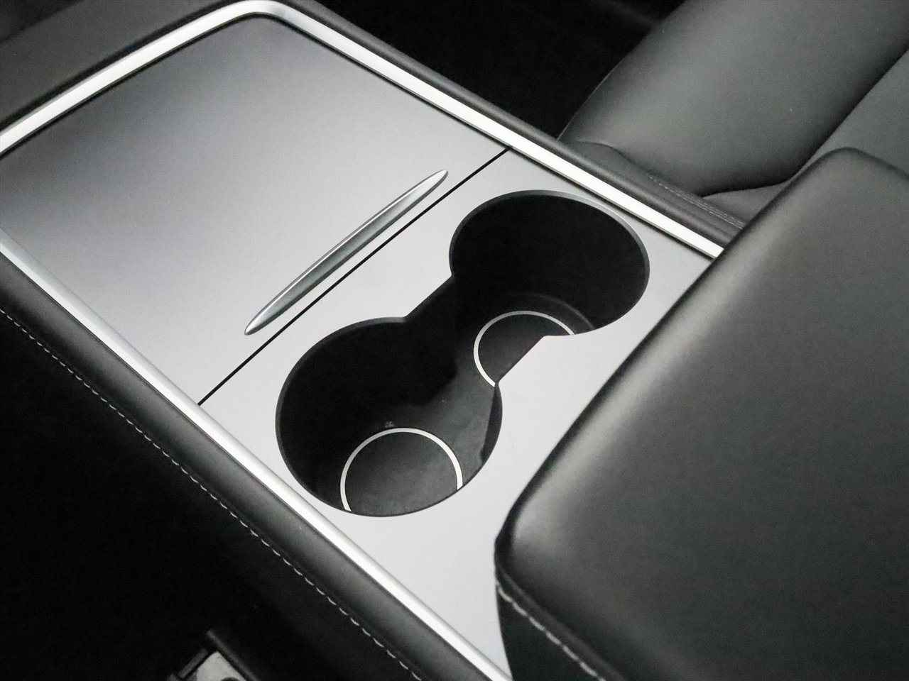 Tesla Model Y Long Range AWD 75kWh 351pk 92.8% SoH [ TREKHAAK+AMD RYZEN+AUTOPILOT+19 INCH ] 25