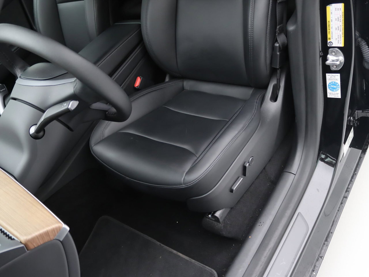 Tesla Model Y Long Range AWD 75kWh 351pk 93% SoH [ TREKHAAK+AMD RYZEN+AUTOPILOT+19 INCH+PREMIUM AUDIO ] 25