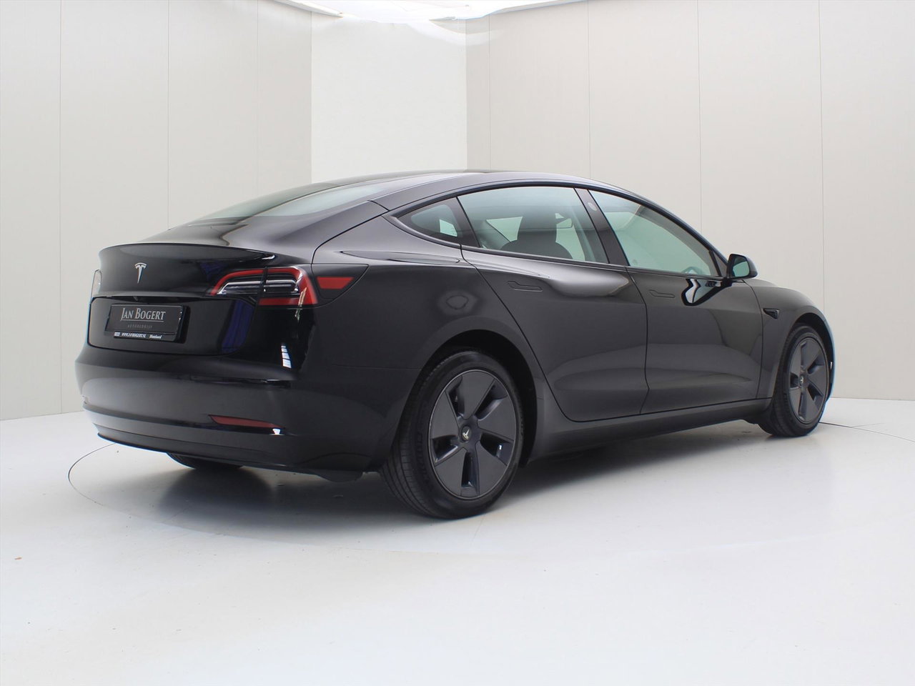 Tesla Model 3 Standard RWD Plus UPGRADE 94.6% SoH [ LFP-ACCU+WARMTEPOMP+AUTOPILOT+60 kWh ]