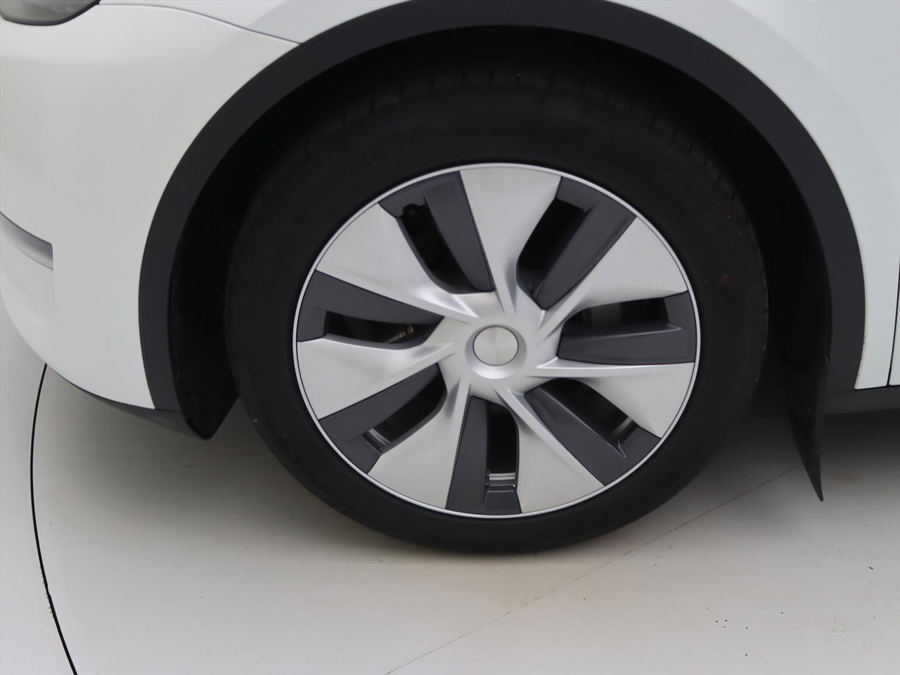 Tesla Model Y Long Range AWD 75kWh 351pk 92.2% SoH [ AMD RYZEN+AUTOPILOT+19 INCH+PREMIUM AUDIO ] 21