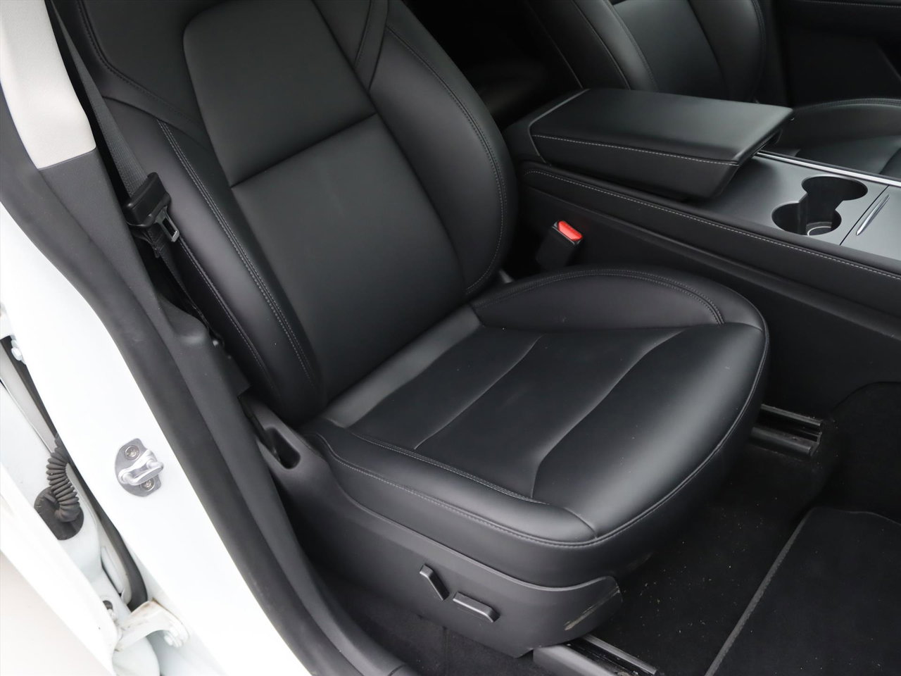 Tesla Model Y Long Range AWD 75kWh 351pk 92.2% SoH [ AMD RYZEN+AUTOPILOT+19 INCH+PREMIUM AUDIO ] 19